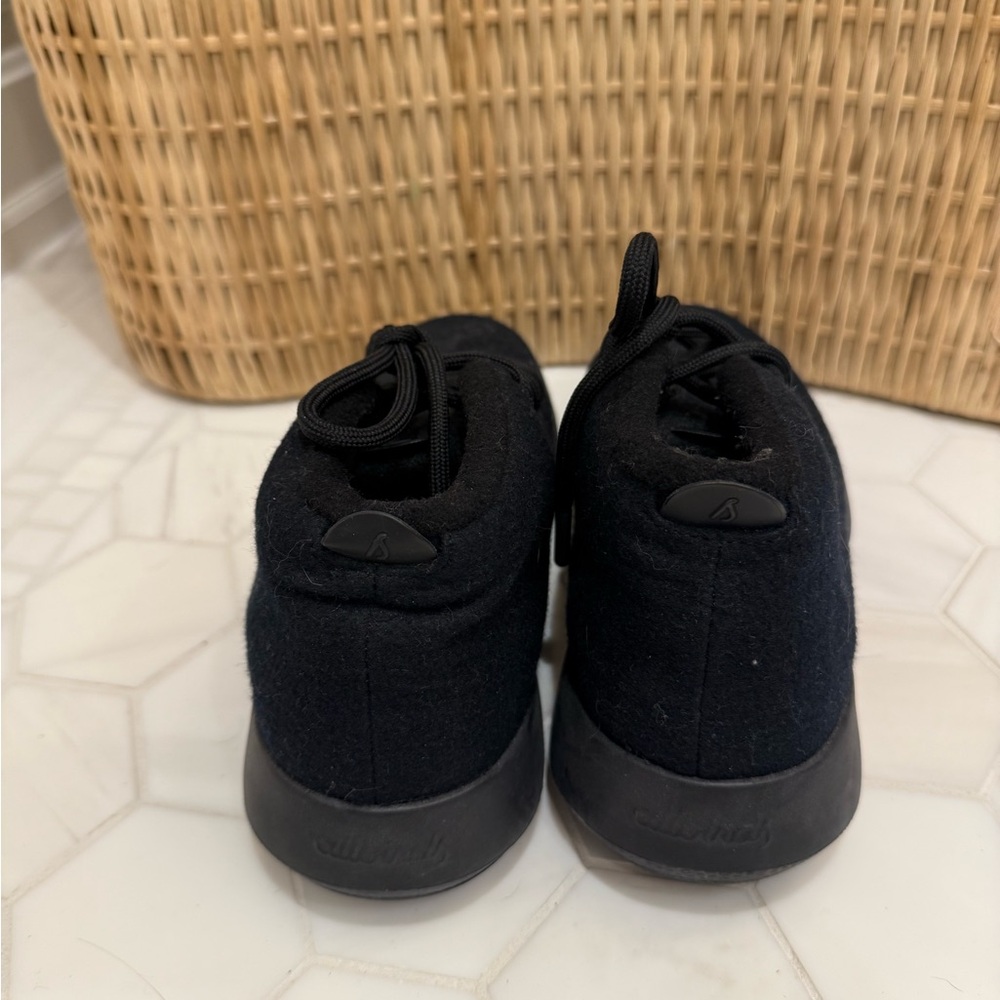 Allbirds Black Wool Sneakers. Waterproof!